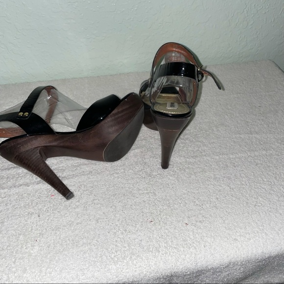 Heels - Picture 7 of 8